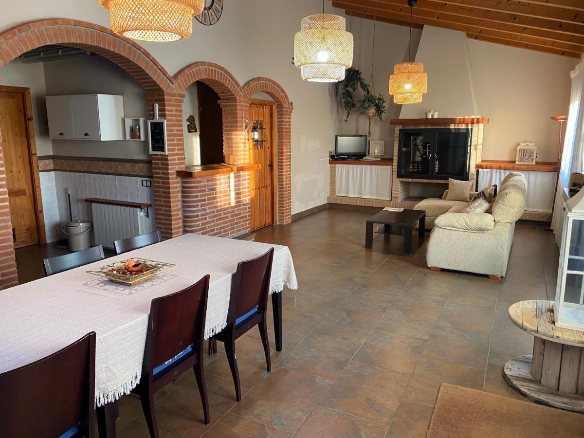 Moli Den Burch Villa Santa Eulalia de Ronsaná Eksteriør billede